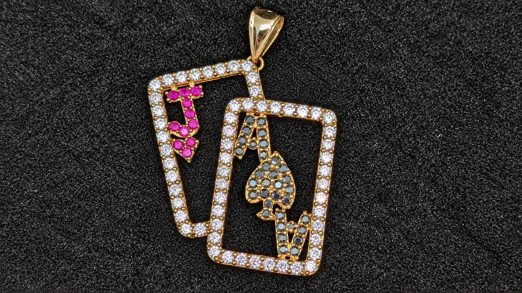 Front of 10K Yellow Gold Playing Cards Pendant